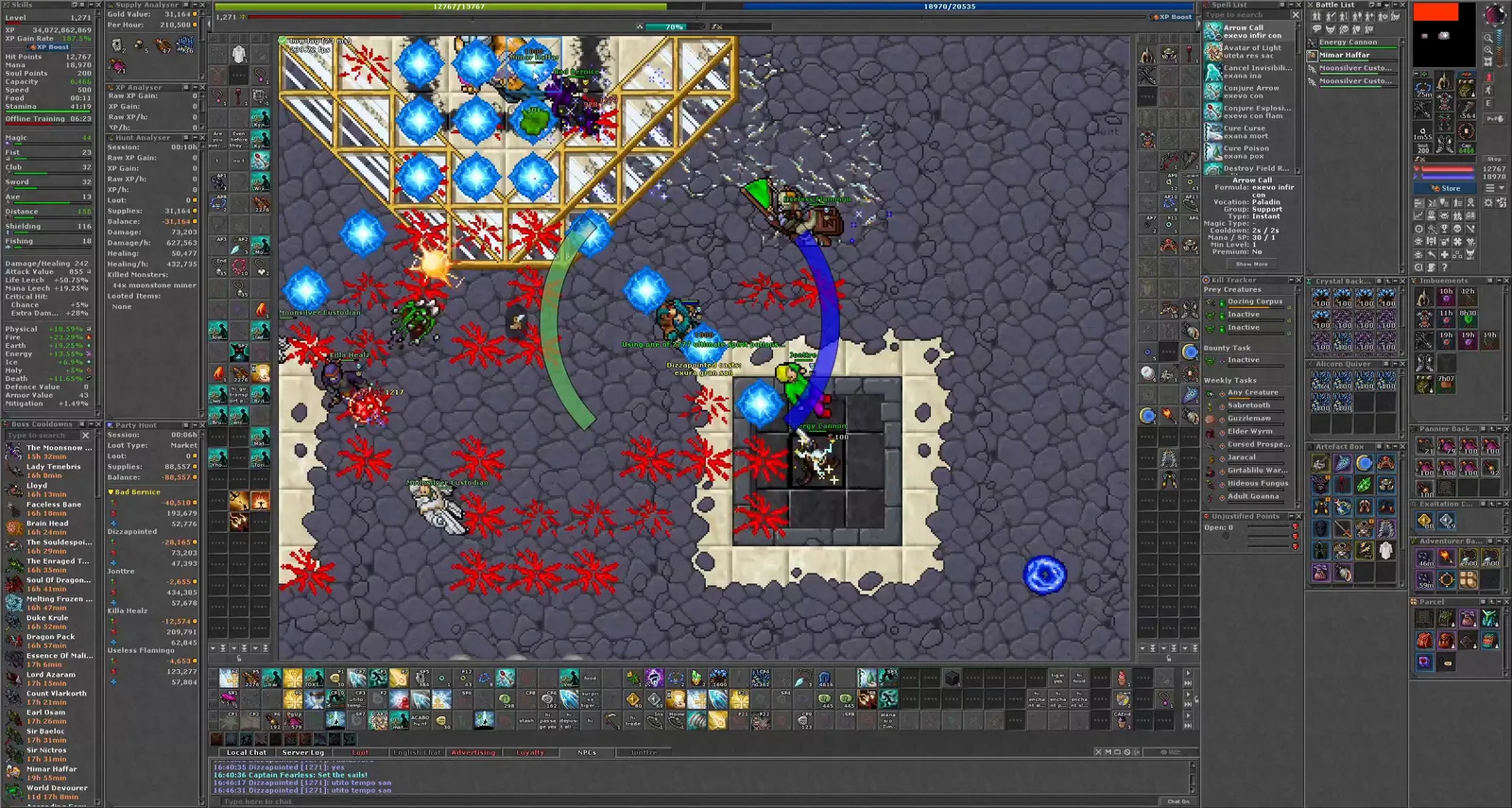 A Tibia client in the middle of a fight, with no overlay on it and the panels to keep open outlined along both sides.